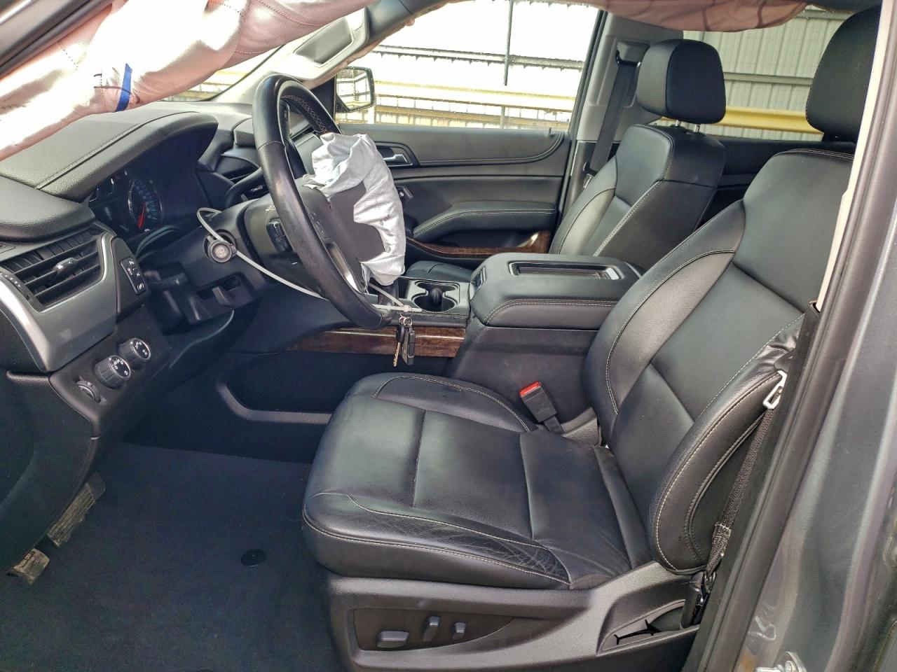 2019 Chevrolet Tahoe K1500 Lt VIN: 1GNSKBKC5KR207950 Lot: 93338595