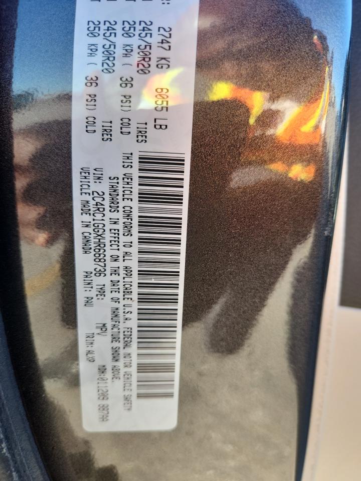 2017 Chrysler Pacifica Limited VIN: 2C4RC1GGXHR668736 Lot: 91104045