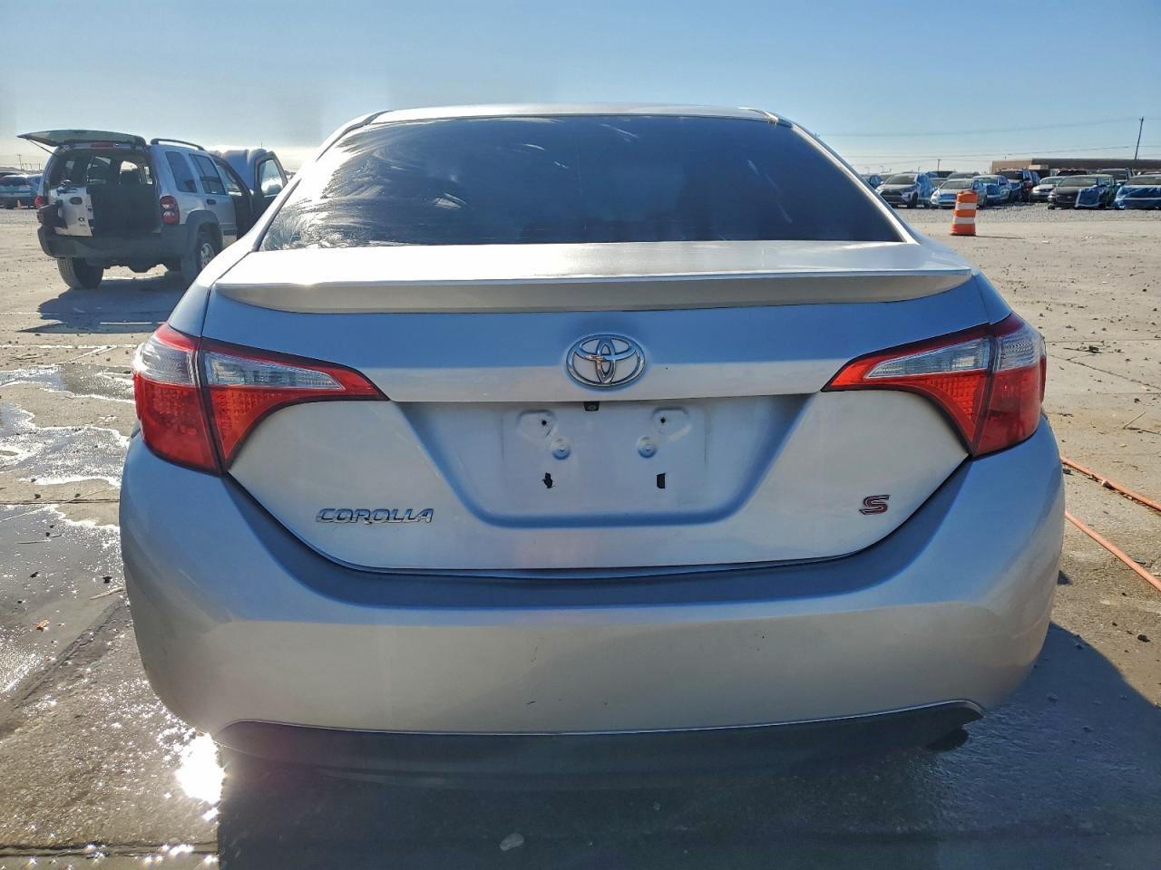 2014 Toyota Corolla L VIN: 5YFBURHE9EP043699 Lot: 93876075
