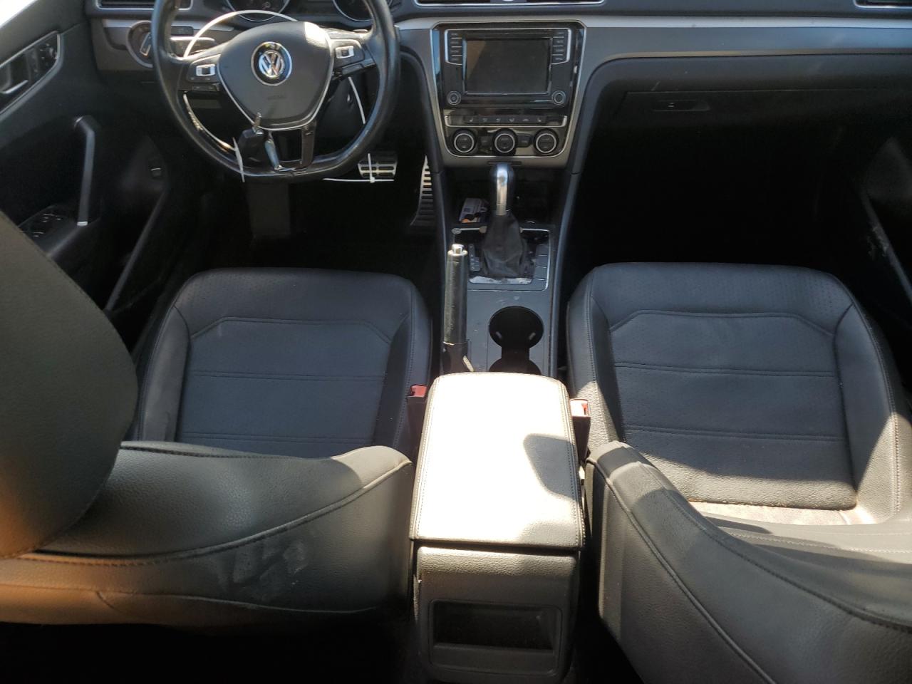 2017 Volkswagen Passat R-Line VIN: 1VWDT7A34HC052216 Lot: 93676435