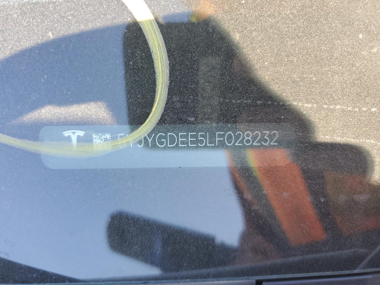 2020 Tesla Model Y VIN: 5YJYGDEE5LF028232 Lot: 90942295