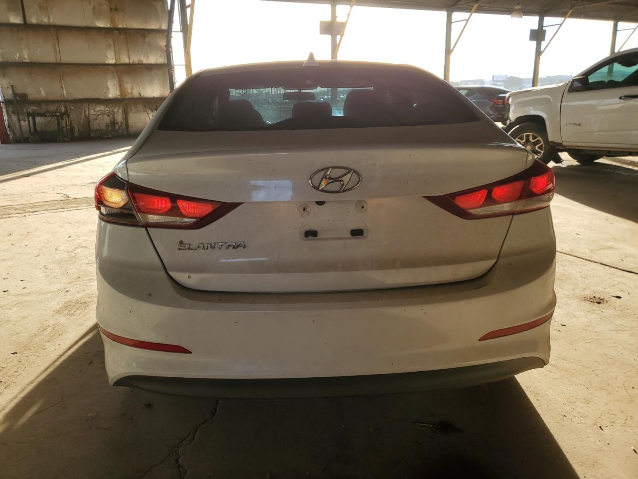 2018 Hyundai Elantra Sel VIN: 5NPD84LF7JH303038 Lot: 92952165