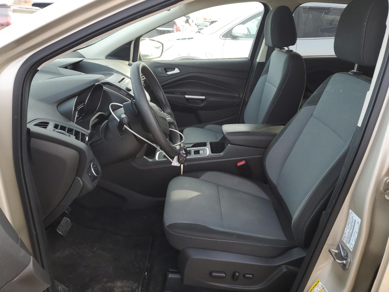 2017 Ford Escape Se VIN: 1FMCU0G99HUB65759 Lot: 92861975