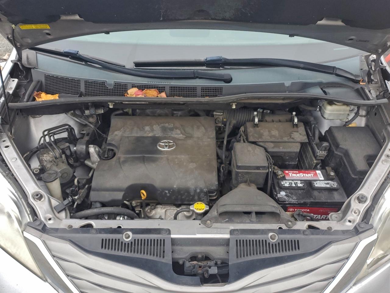 2012 Toyota Sienna Xle VIN: 5TDYK3DCXCS224882 Lot: 94025005