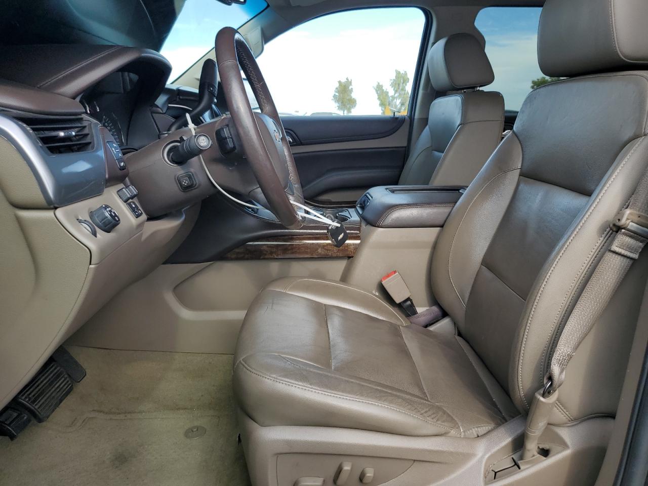 2016 Chevrolet Suburban C1500 Lt VIN: 1GNSCHKC6GR410918 Lot: 92601675