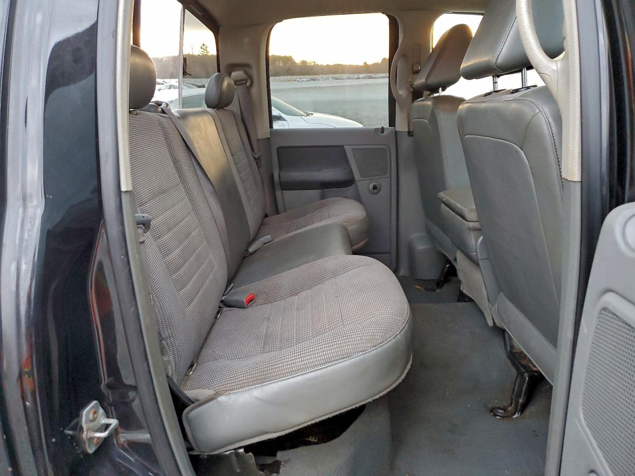 2008 Dodge Ram 1500 St VIN: 1D7HU18N98S585468 Lot: 94478145