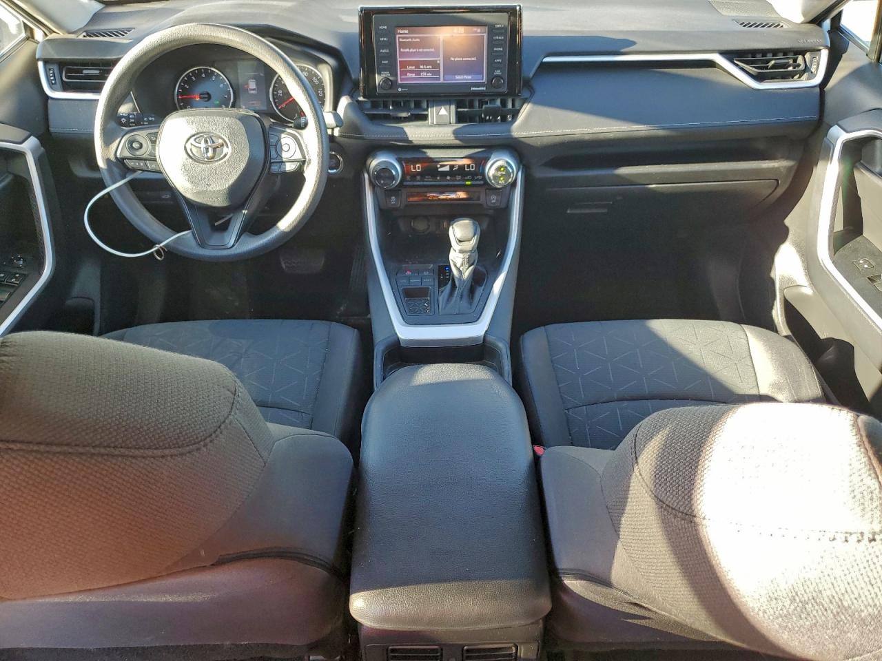 2021 Toyota Rav4 Xle VIN: 2T3W1RFV9MW146087 Lot: 94065655