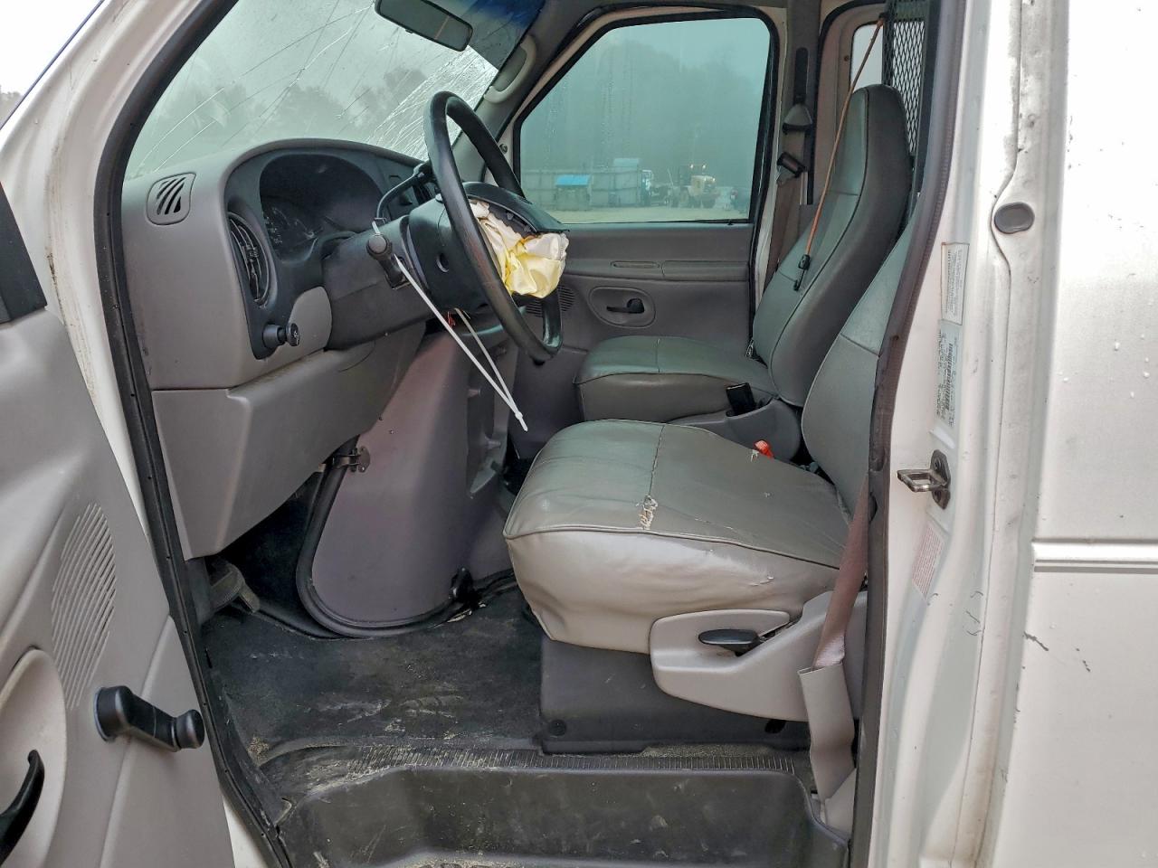 1999 Ford Econoline E250 Van VIN: 1FTPE242XXHC35699 Lot: 93426795