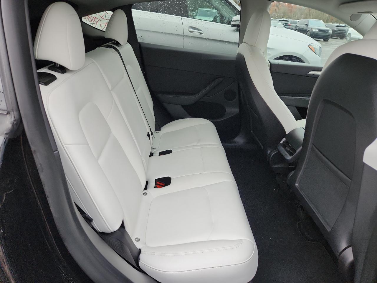 2022 Tesla Model Y VIN: 7SAYGDEF0NF559045 Lot: 90841465