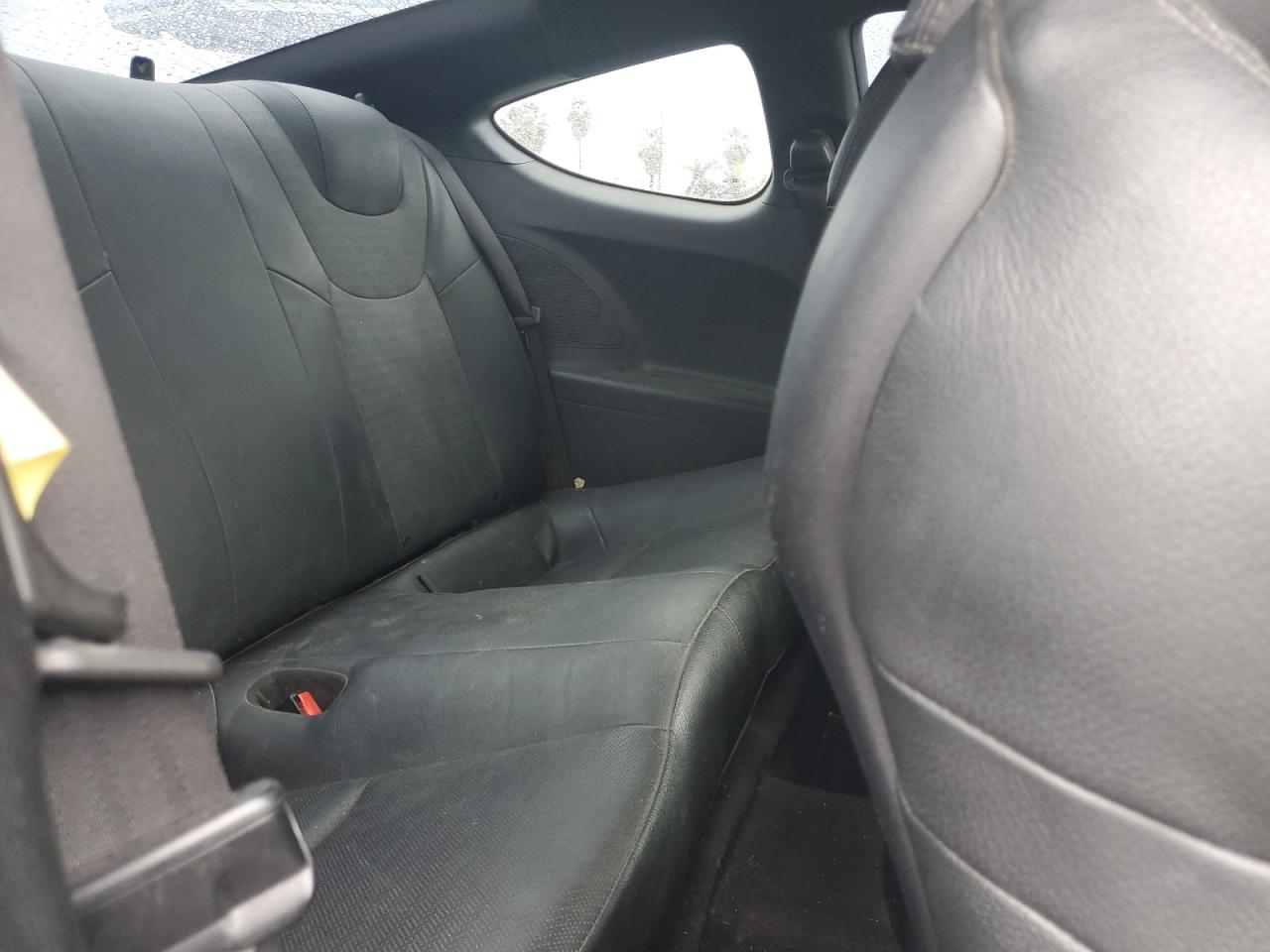 2016 Hyundai Genesis Coupe 3.8 R-Spec VIN: KMHHU6KJ9GU133595 Lot: 93093905