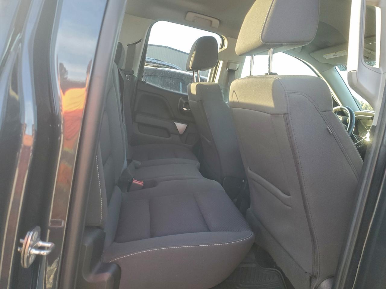 2018 Chevrolet Silverado K1500 Lt VIN: 1GCVKREC0JZ174865 Lot: 93761025