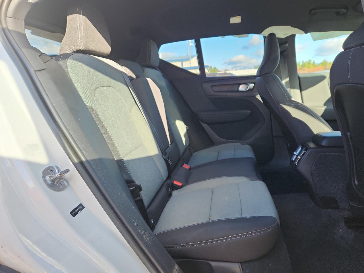 2023 Volvo Xc40 Core VIN: YV4L12UV8P2058932 Lot: 90919065