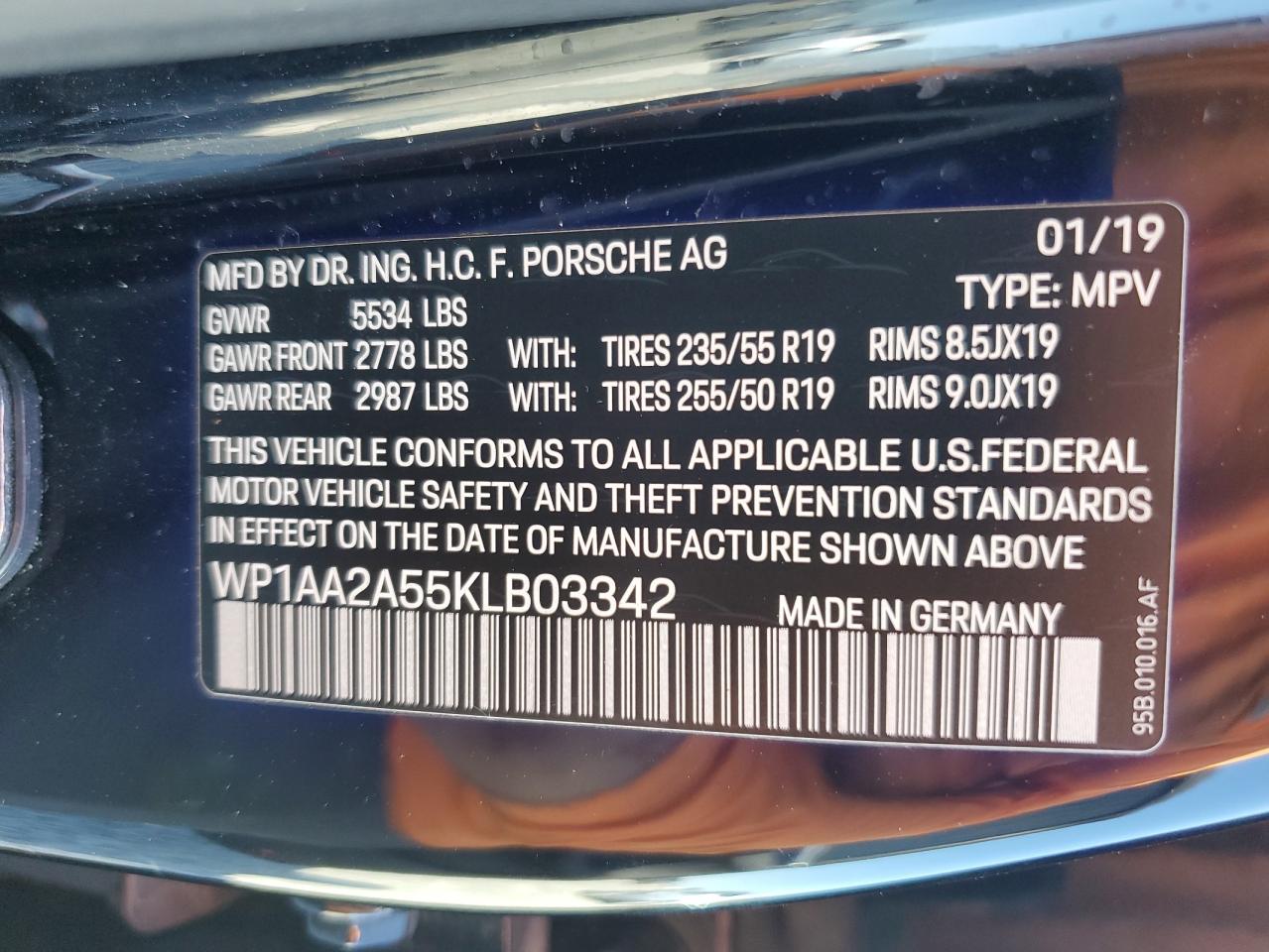 2019 Porsche Macan VIN: WP1AA2A55KLB03342 Lot: 93757295