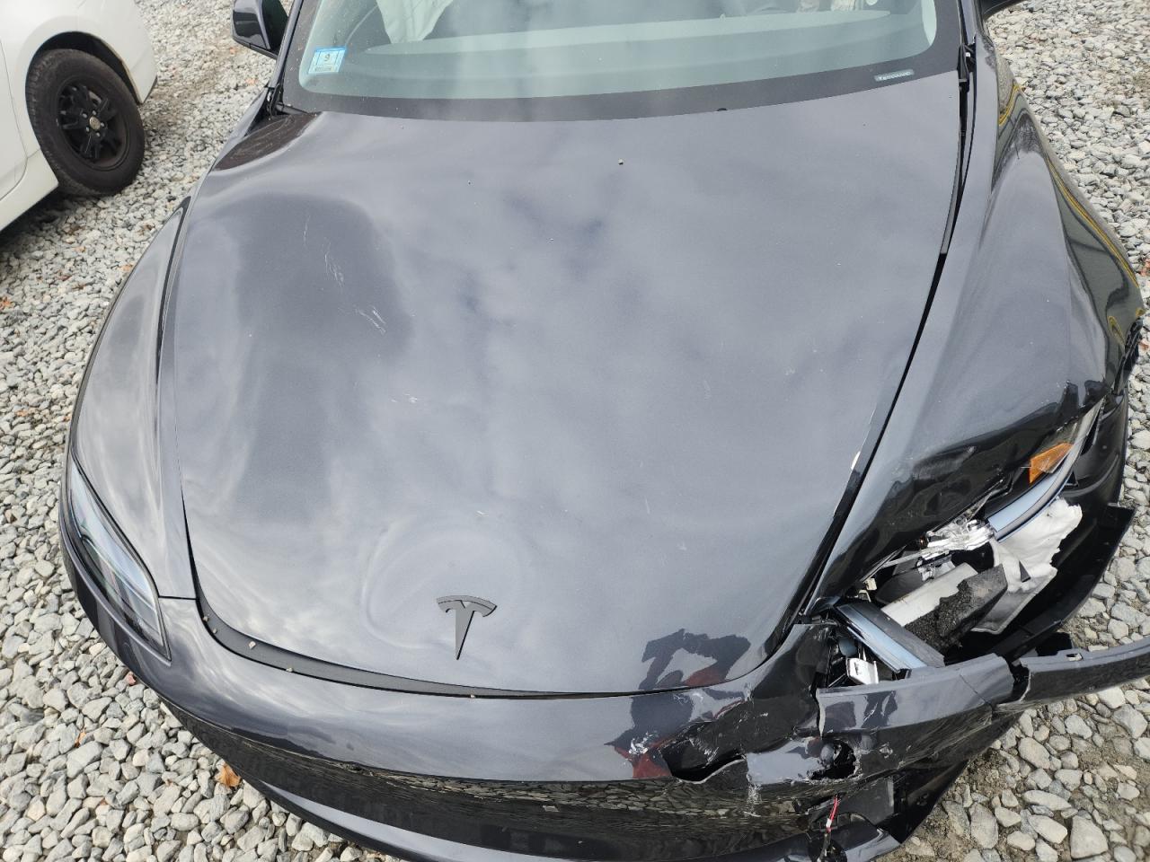 2025 Tesla Model 3 VIN: 5YJ3E1EBXSF023921 Lot: 92393095