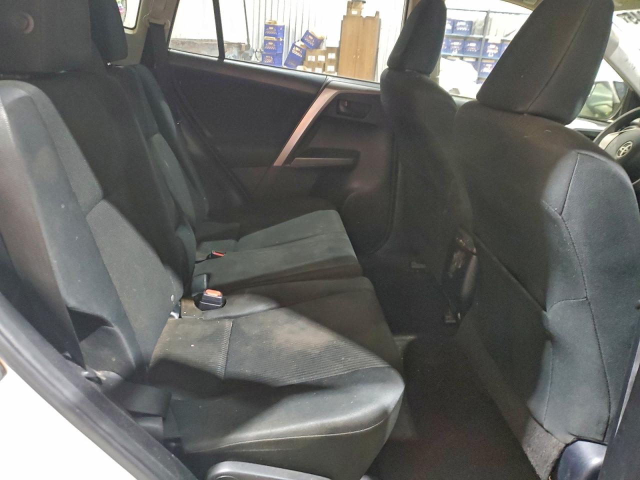 2017 Toyota Rav4 Le VIN: JTMZFREV2HJ703300 Lot: 93673945