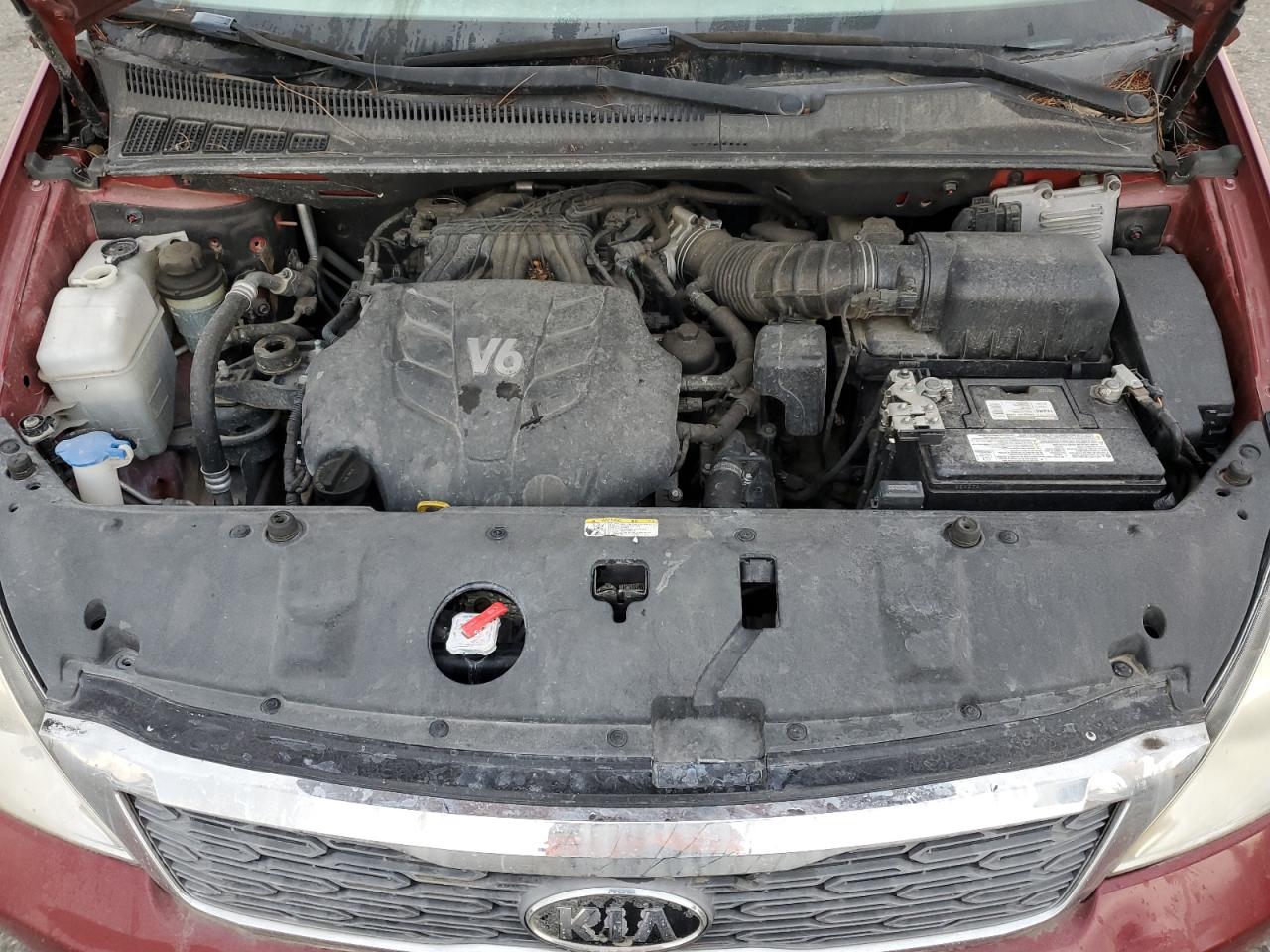 2011 Kia Sedona Lx VIN: KNDMG4C72B6363915 Lot: 92498385