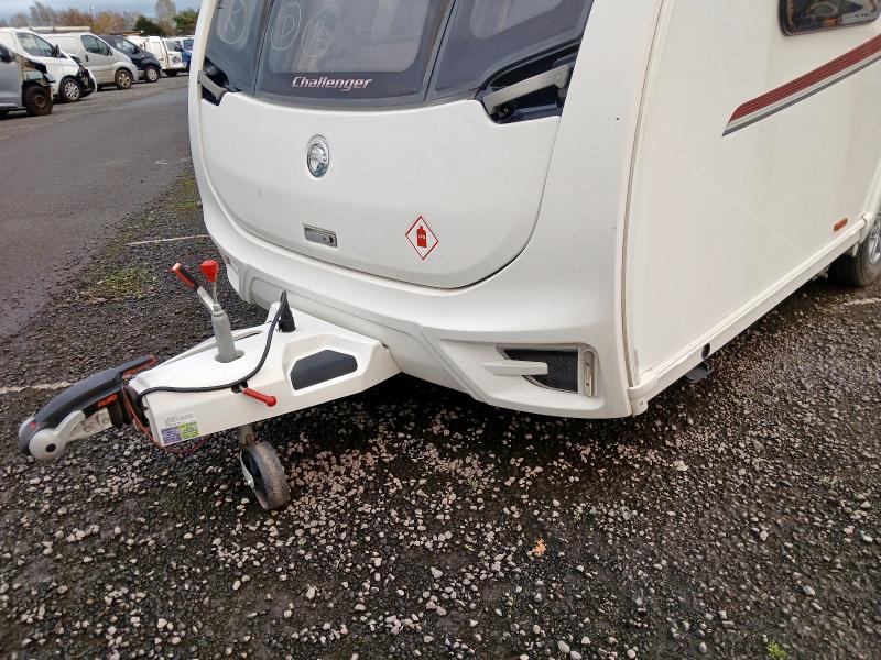 2000 SWIFT CHALLENGER