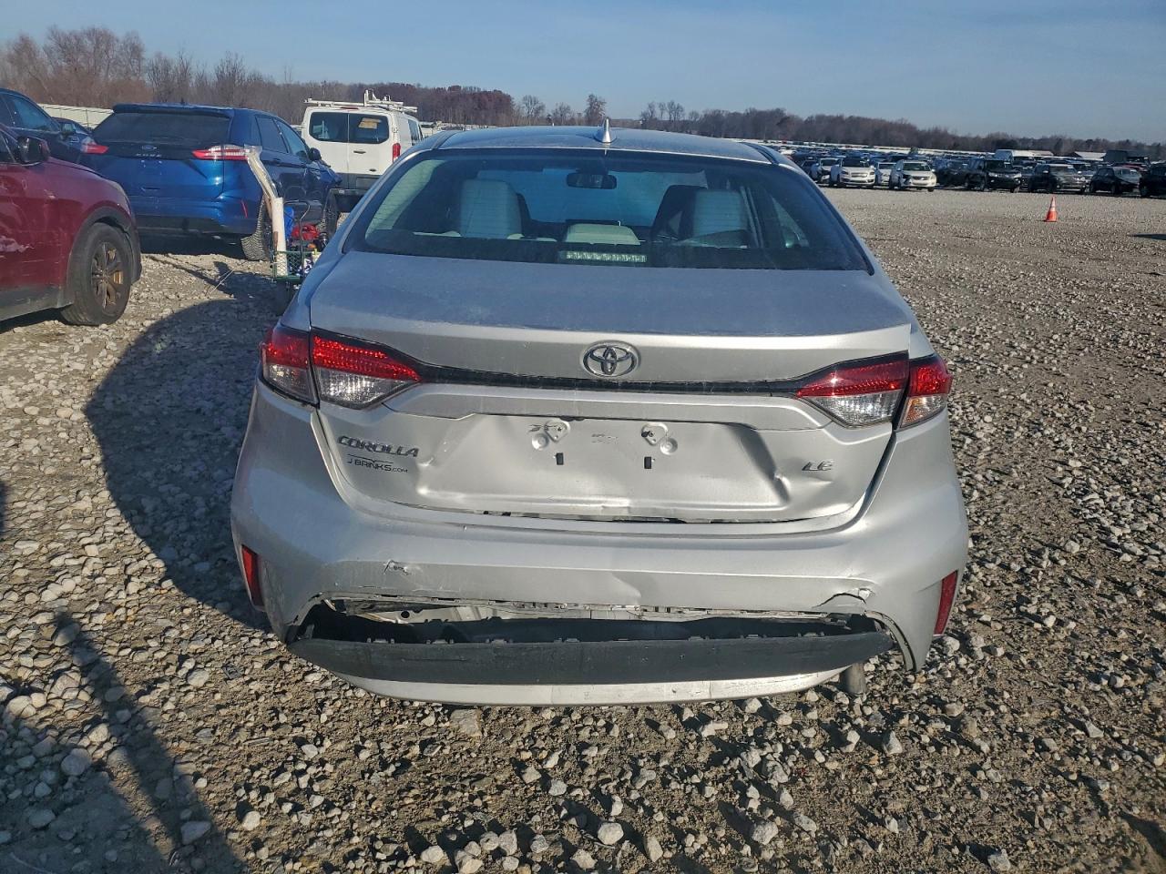 2020 Toyota Corolla Le VIN: 5YFEPRAE0LP063111 Lot: 92910945