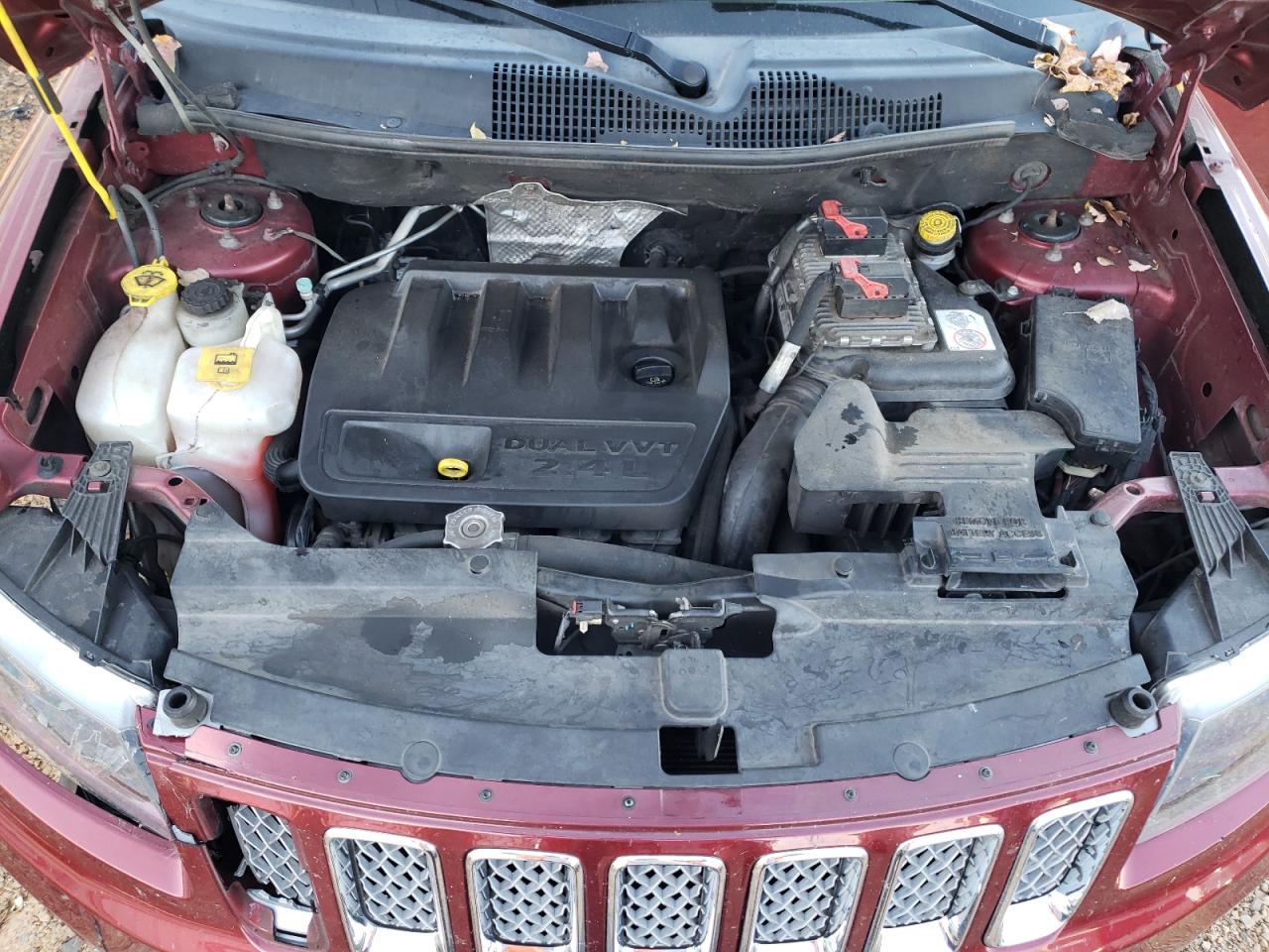 2016 Jeep Compass Latitude VIN: 1C4NJDEB1GD765581 Lot: 92867965