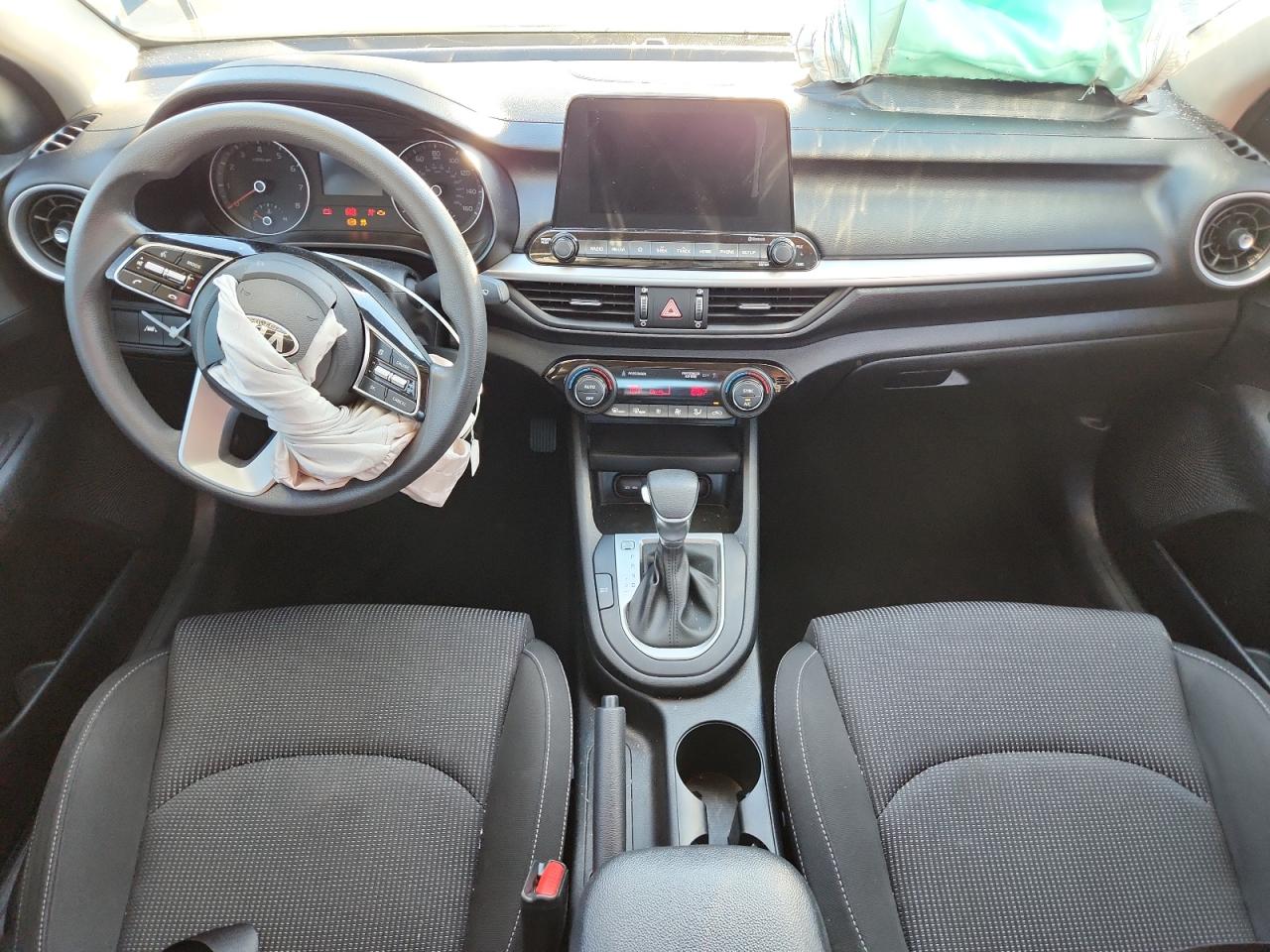 2019 Kia Forte Fe VIN: 3KPF24AD5KE094738 Lot: 92864055