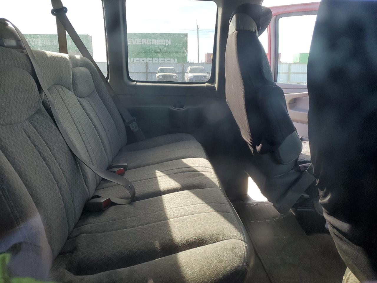 2006 Chevrolet Express G3500 VIN: 1GAHG35U861272142 Lot: 92082165