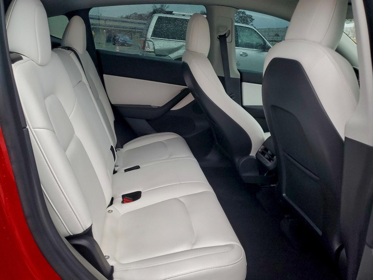 2021 Tesla Model Y VIN: 5YJYGDEF3MF121521 Lot: 93731935