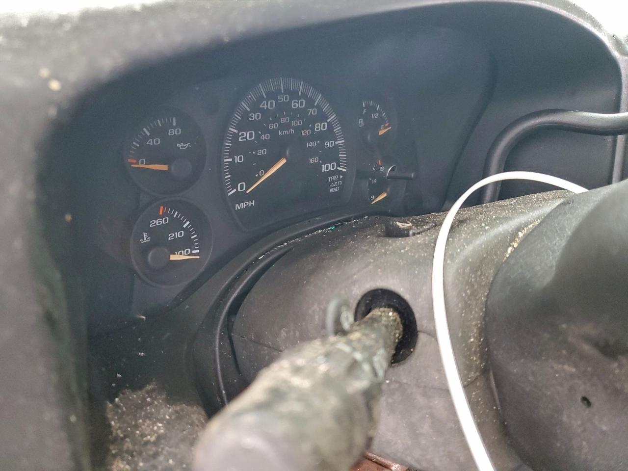 2005 Chevrolet Express G1500 VIN: 1GCFG15X251101222 Lot: 94230435