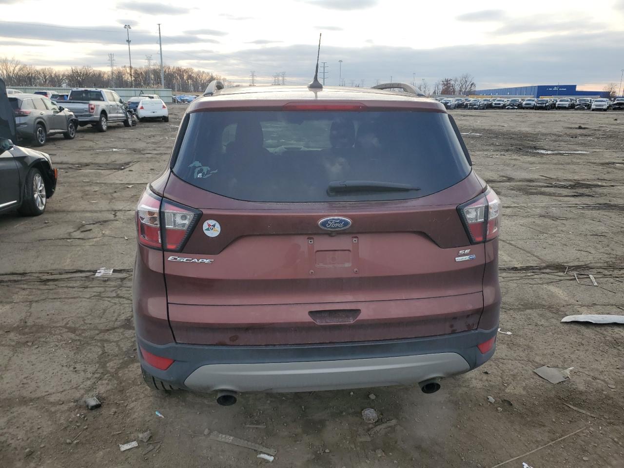 2018 Ford Escape Se VIN: 1FMCU9GD4JUC69381 Lot: 93187925