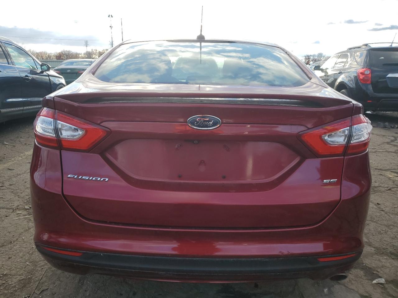 2015 Ford Fusion Se VIN: 3FA6P0H78FR237440 Lot: 92552125