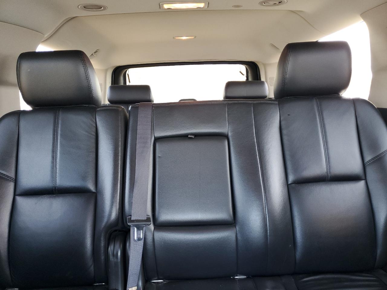 2011 GMC Yukon Xl C1500 Slt VIN: 1GKS1KE06BR174894 Lot: 91860835