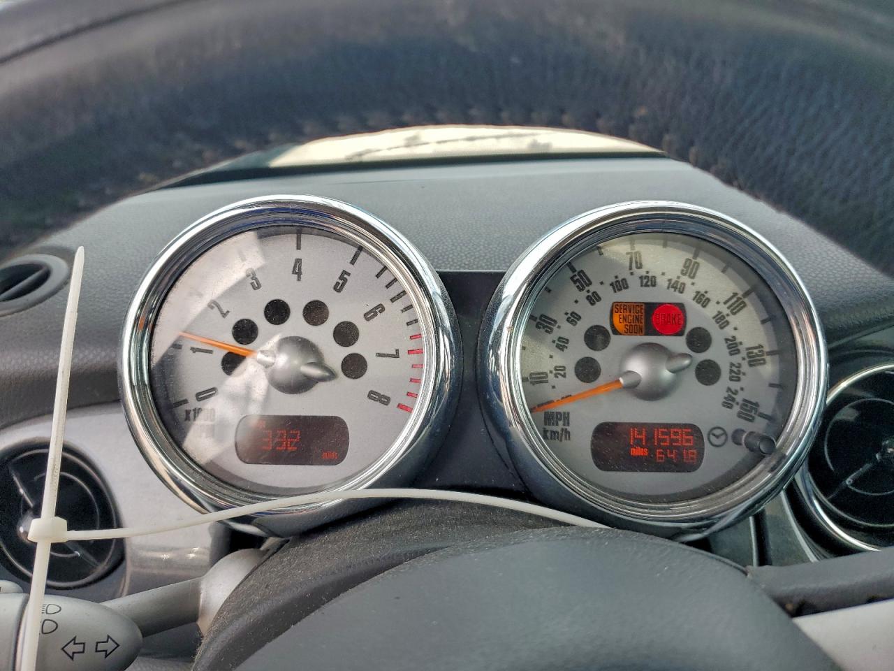 2005 Mini Cooper VIN: WMWRC33425TC58749 Lot: 94270915