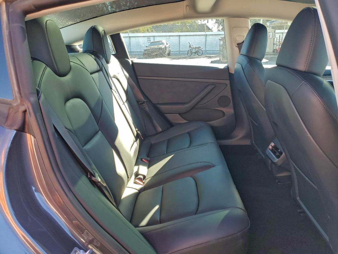 2023 Tesla Model 3 VIN: 5YJ3E1EA8PF699945 Lot: 94177565