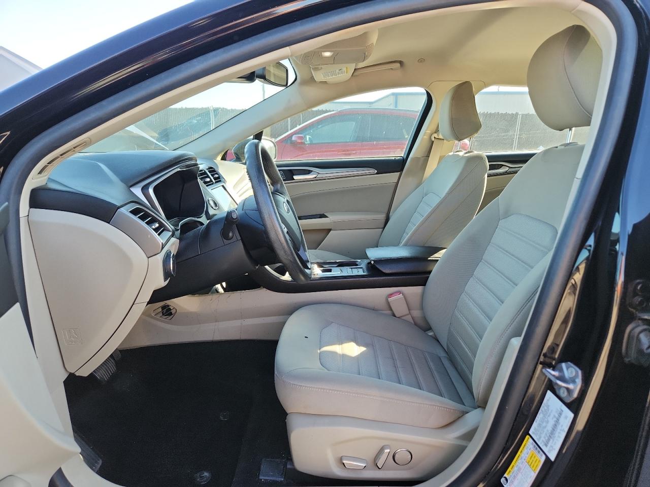 2020 Ford Fusion Se VIN: 3FA6P0LU5LR215405 Lot: 93619065