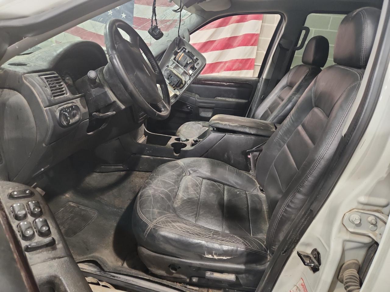 2004 Ford Explorer Limited VIN: 1FMZU85W64ZB05632 Lot: 93147305