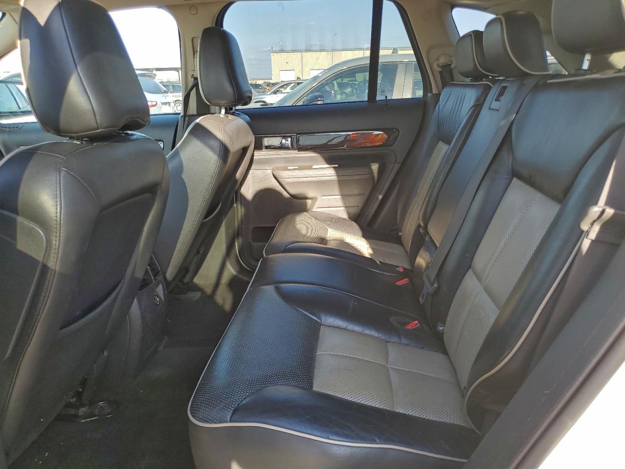 2008 Lincoln Mkx VIN: 2LMDU88C08BJ34326 Lot: 92938595