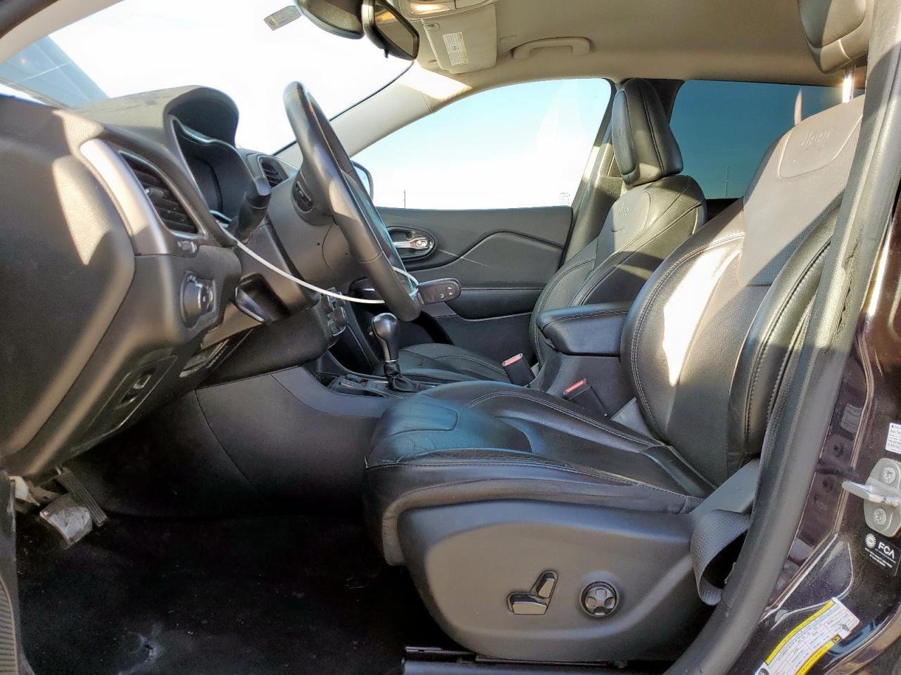 2021 Jeep Cherokee Latitude Lux VIN: 1C4PJLMX8MD239749 Lot: 92117465