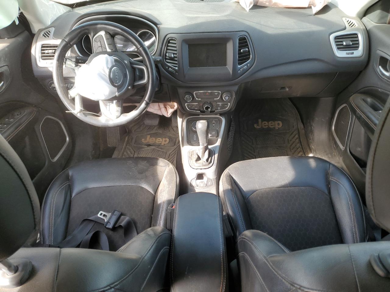 2018 Jeep Compass Latitude VIN: 3C4NJDBB2JT373487 Lot: 91321085