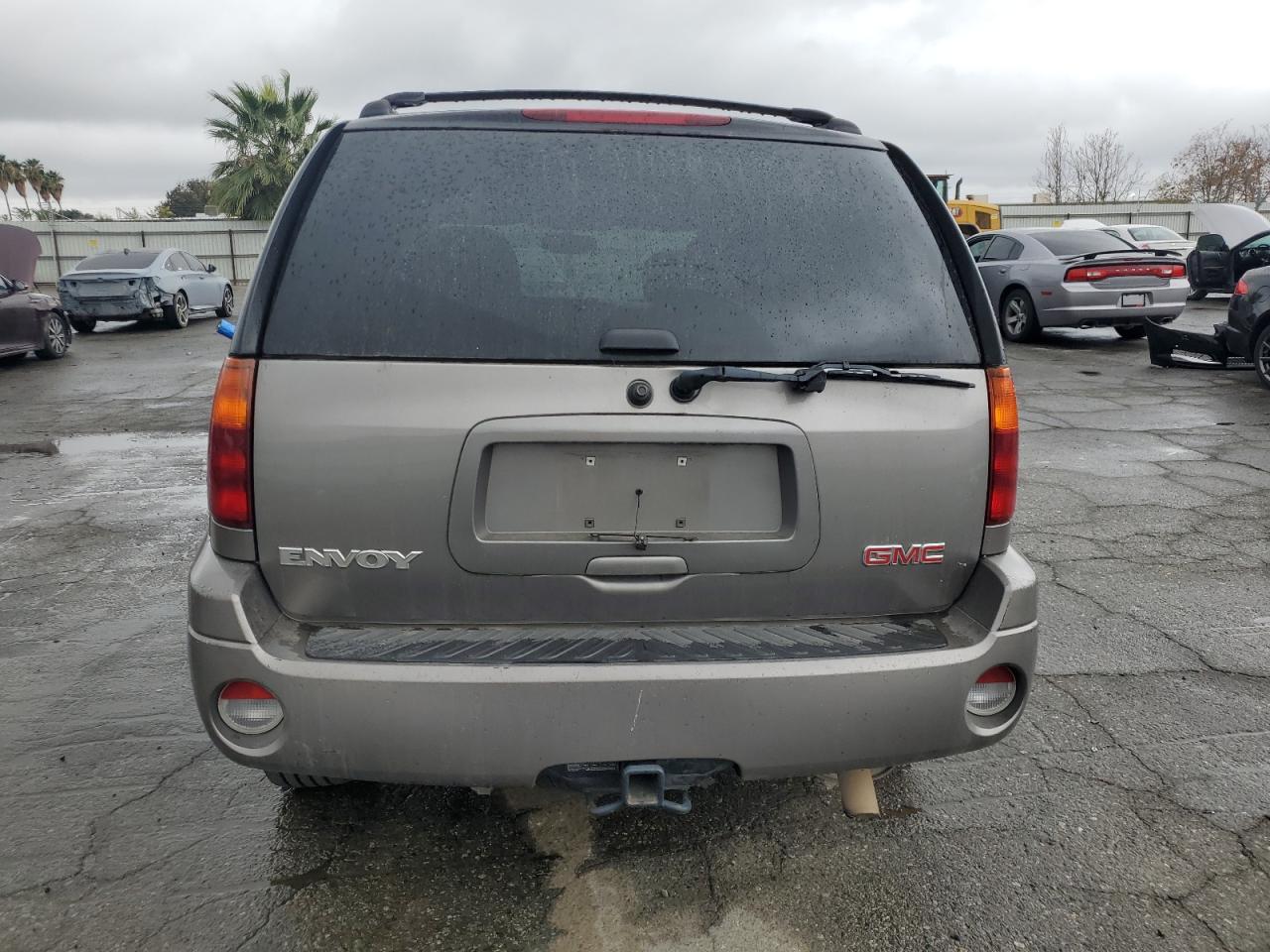 2005 GMC Envoy VIN: 1GKDS13S652379519 Lot: 92226115