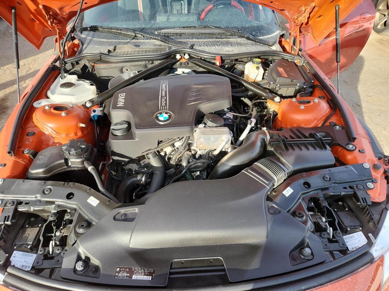 2014 BMW Z4 Sdrive28I VIN: WBALL5C58EJ105439 Lot: 93290545