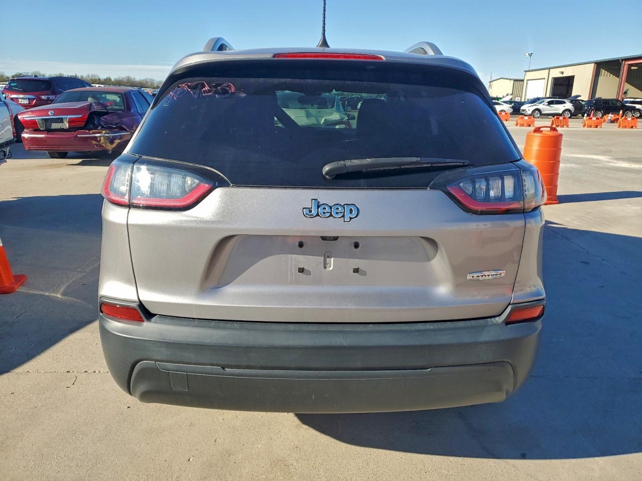 2019 Jeep Cherokee Latitude Plus VIN: 1C4PJLLB7KD134509 Lot: 93712605