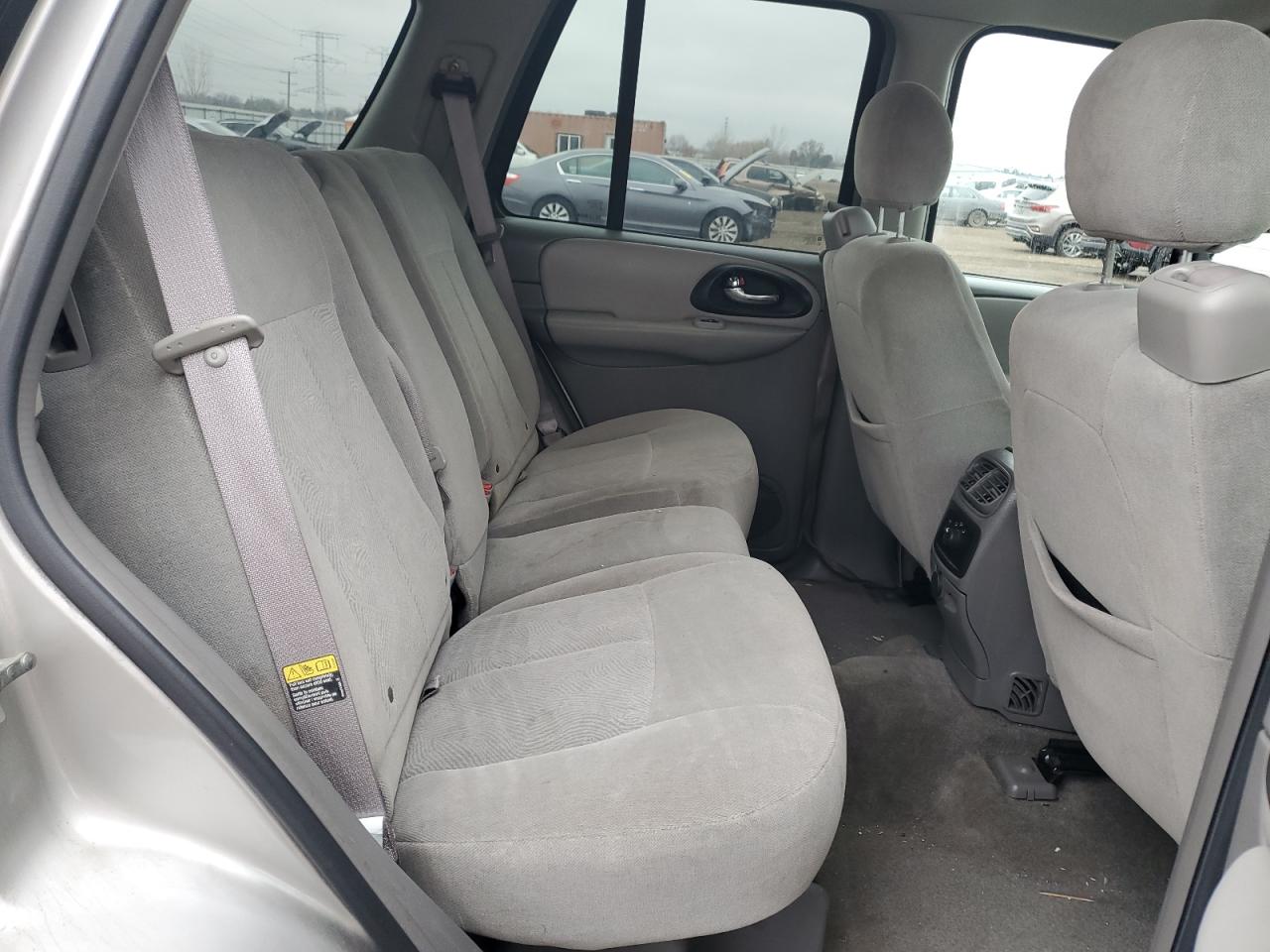 2005 Chevrolet Trailblazer Ls VIN: 1GNDT13S652114048 Lot: 93328485