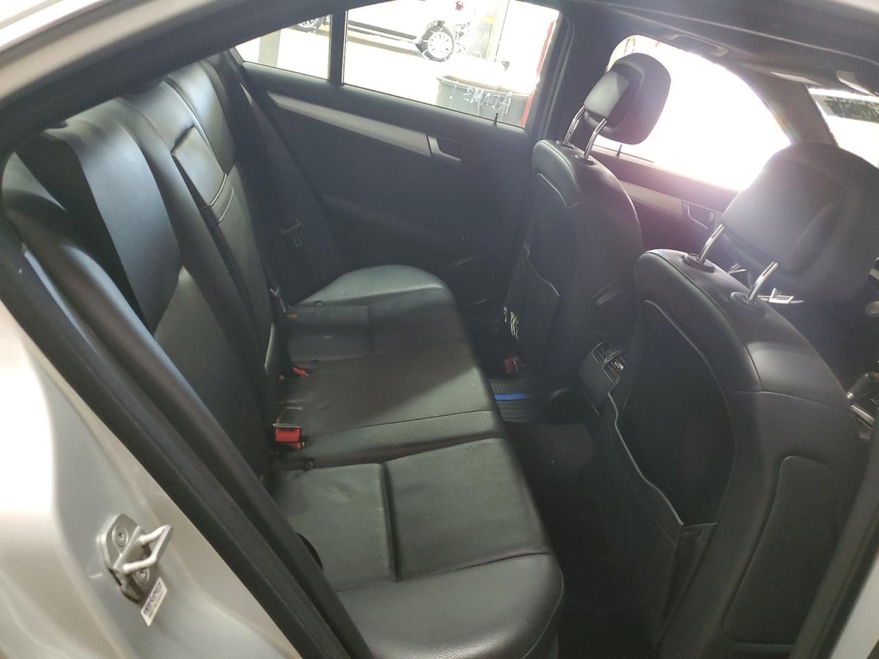 2013 Mercedes-Benz C 250 VIN: WDDGF4HB9DA855893 Lot: 92637875