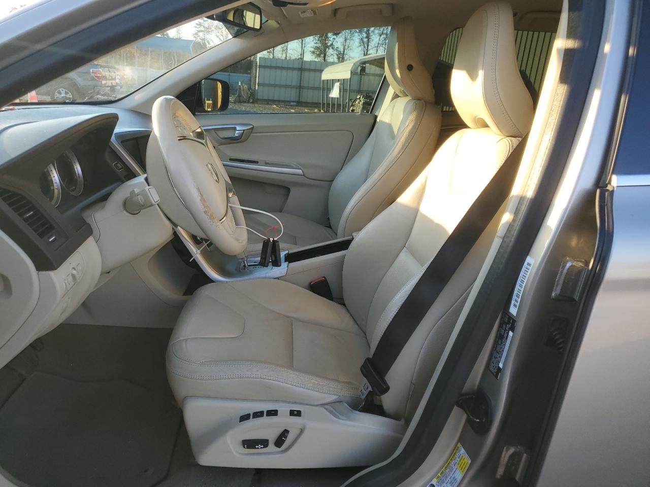 2011 Volvo Xc60 3.2 VIN: YV4952DL9B2208956 Lot: 93300505