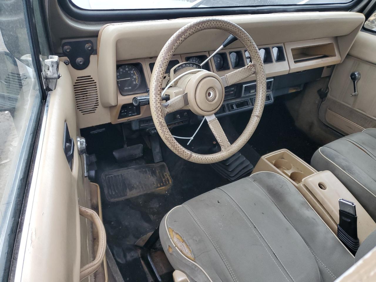 1991 Jeep Wrangler / Yj Sahara VIN: 2J4FY49S3MJ124671 Lot: 92989765