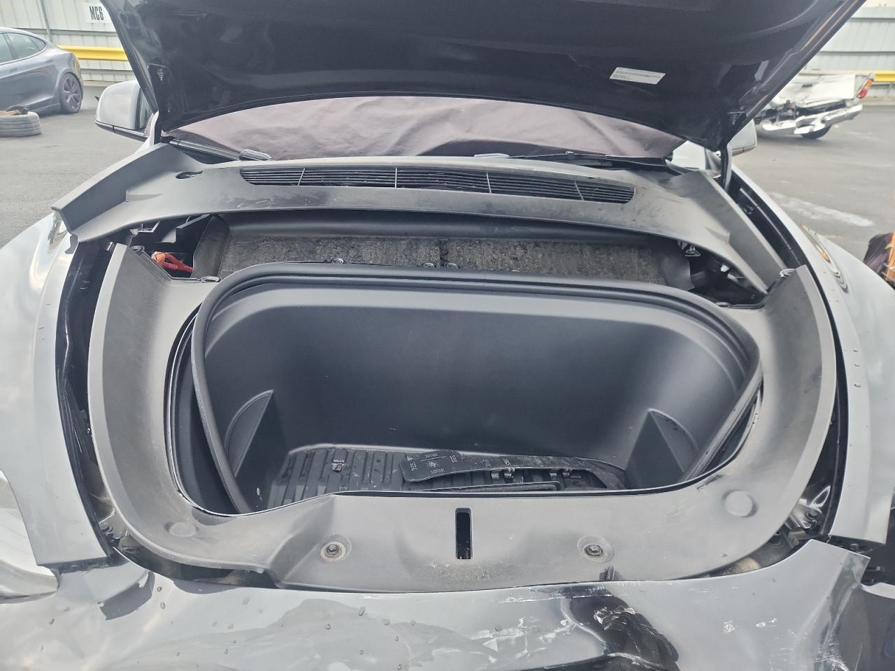 2024 Tesla Model Y VIN: 7SAYGDEE7RF054181 Lot: 93234715