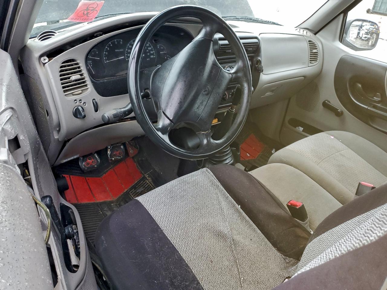 2000 Mazda B2500 Cab Plus VIN: 4F4YR16C1YTM32663 Lot: 94531855