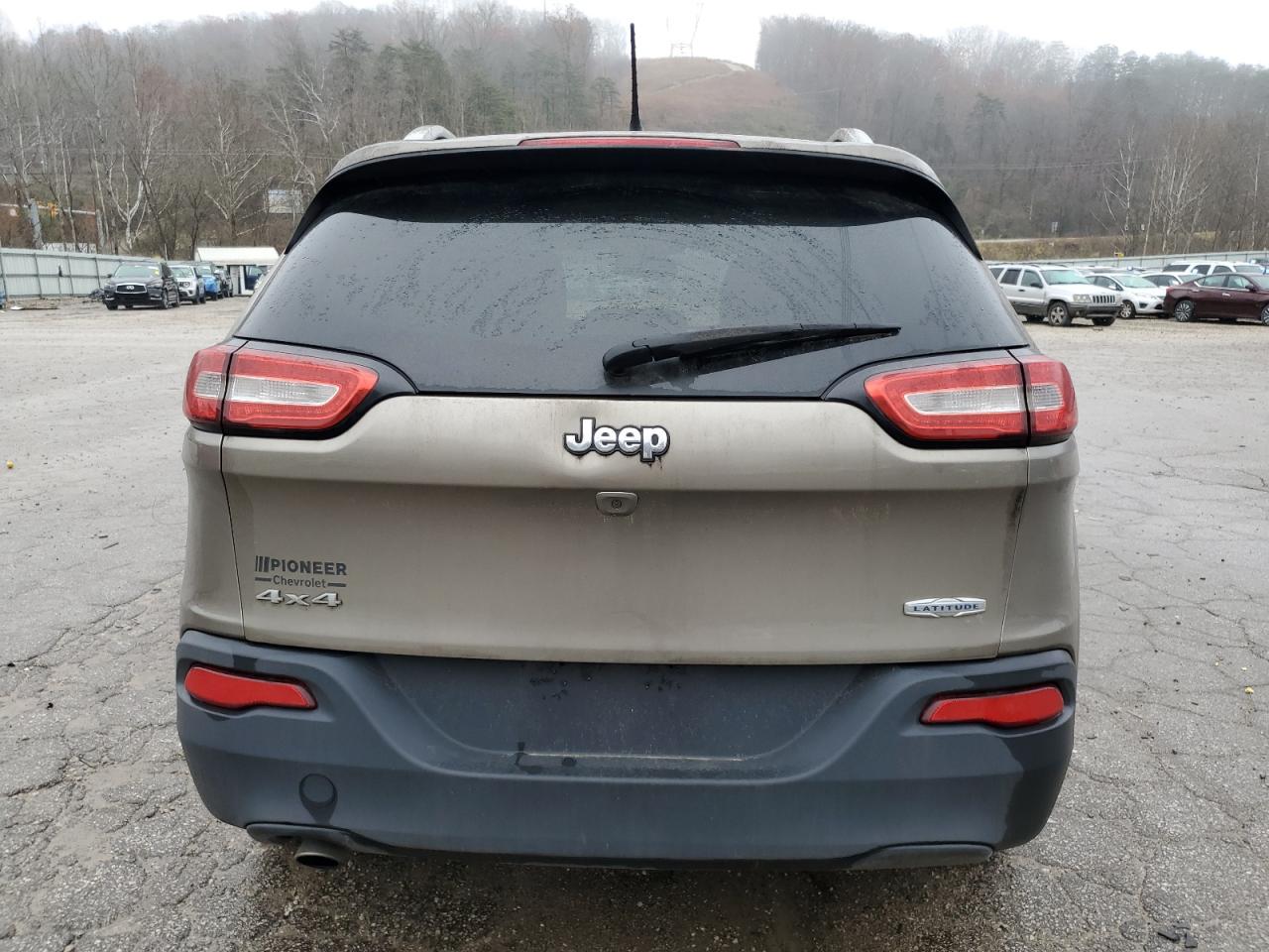 2016 Jeep Cherokee Latitude VIN: 1C4PJMCB2GW359227 Lot: 93370525