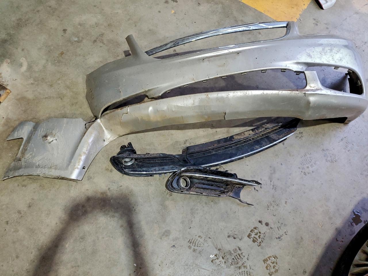 2015 Chrysler Town & Country Touring L VIN: 2C4RC1CG3FR627433 Lot: 93851895