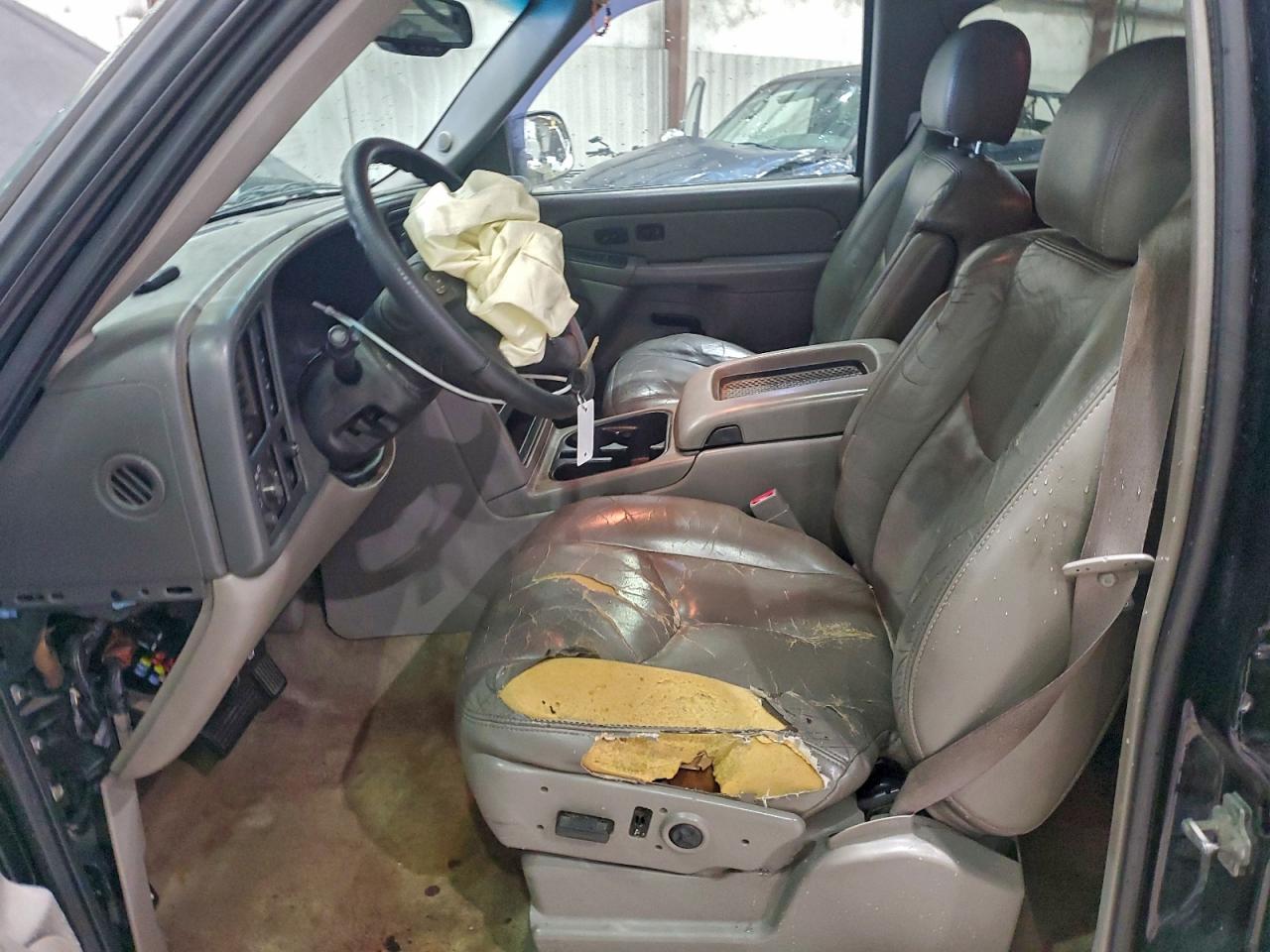 2005 GMC Yukon VIN: 1GKEK13T05J151664 Lot: 93837465