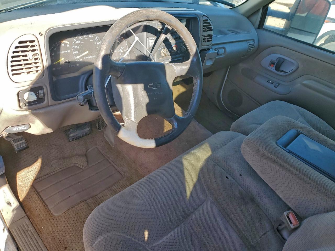 1996 Chevrolet Gmt-400 C3500 VIN: 1GCHC33J2TF021143 Lot: 94021215